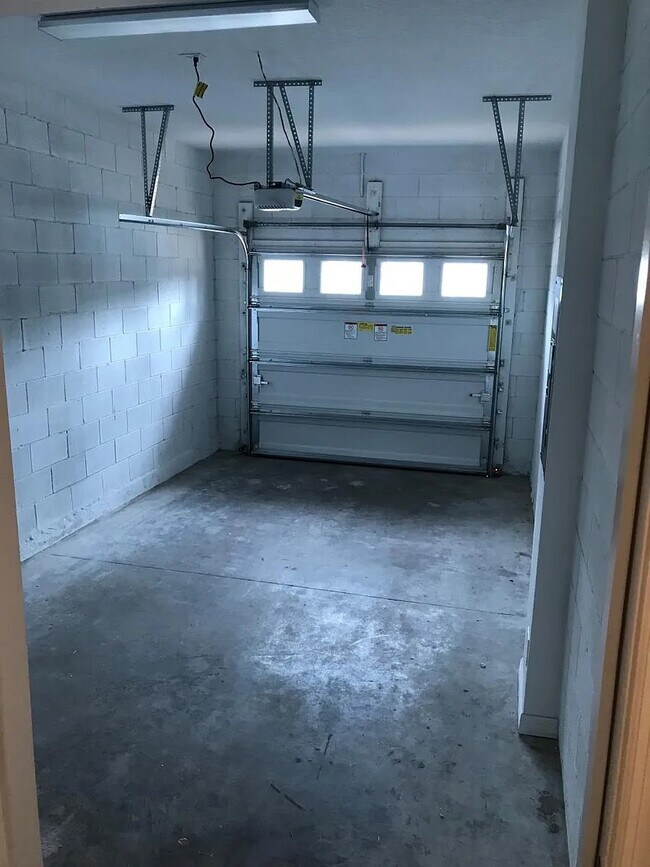 Building Photo - 3544 Brighton Park Cir