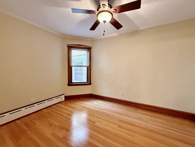 Building Photo - 5446 W Agatite Ave