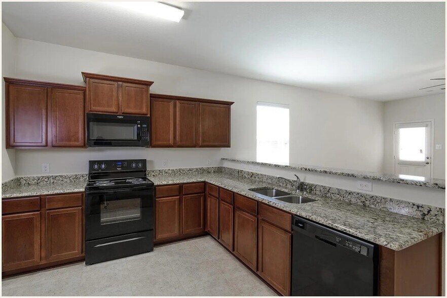 Building Photo - 1627 White Mountain Way