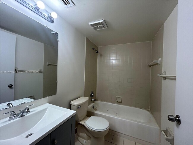 Building Photo - 5200 NW 31st Ave