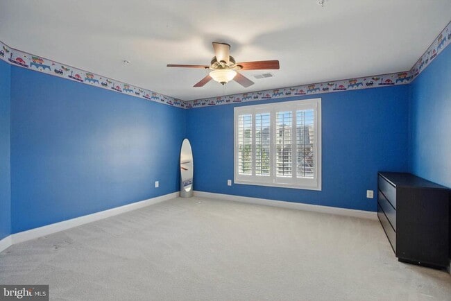 Building Photo - 400 Long Trail Terrace