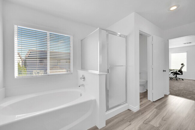 Building Photo - 11142 Romola St