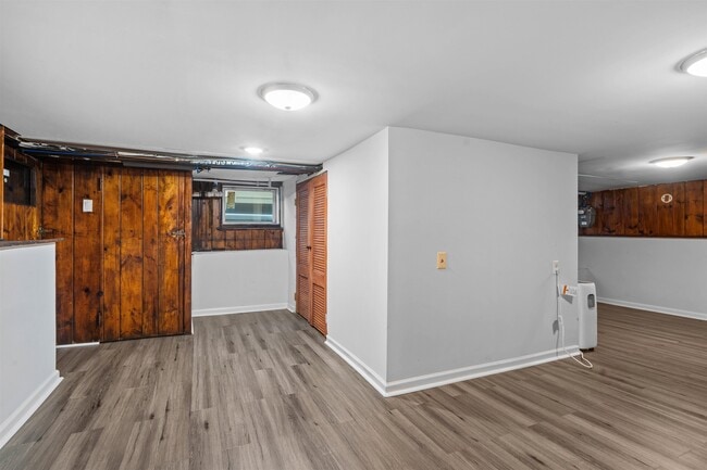 Building Photo - 410 Lafayette Ave