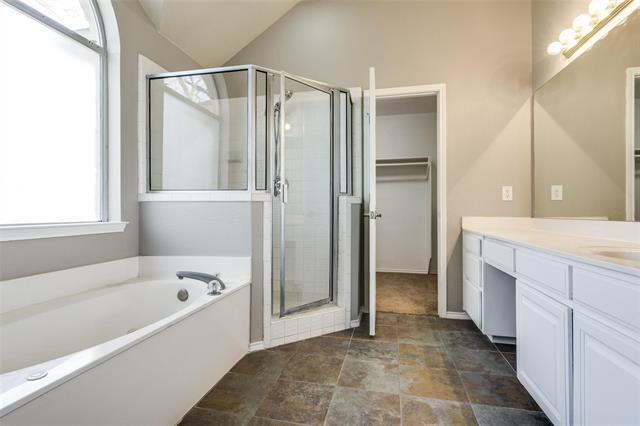 Building Photo - 1214 Sandhurst Ct