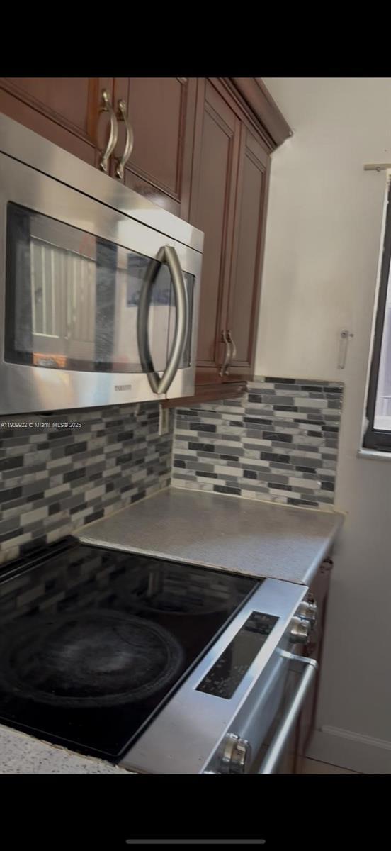 Building Photo - 6055 W 19th Ave