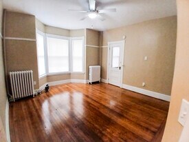Building Photo - 475 Hamilton St