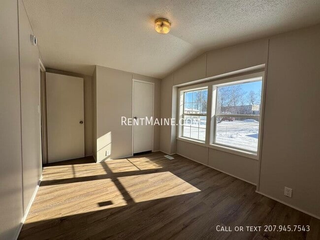 Building Photo - 125 F St