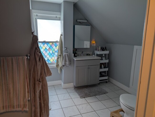 Building Photo - 11 Kearney St