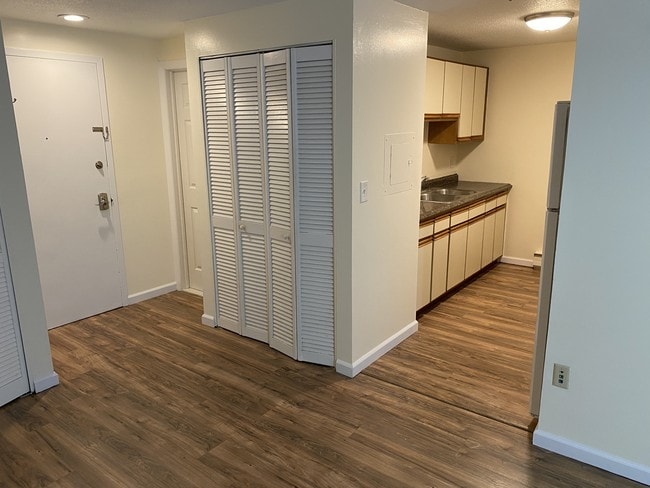 Building Photo - 5 Nabby Rd