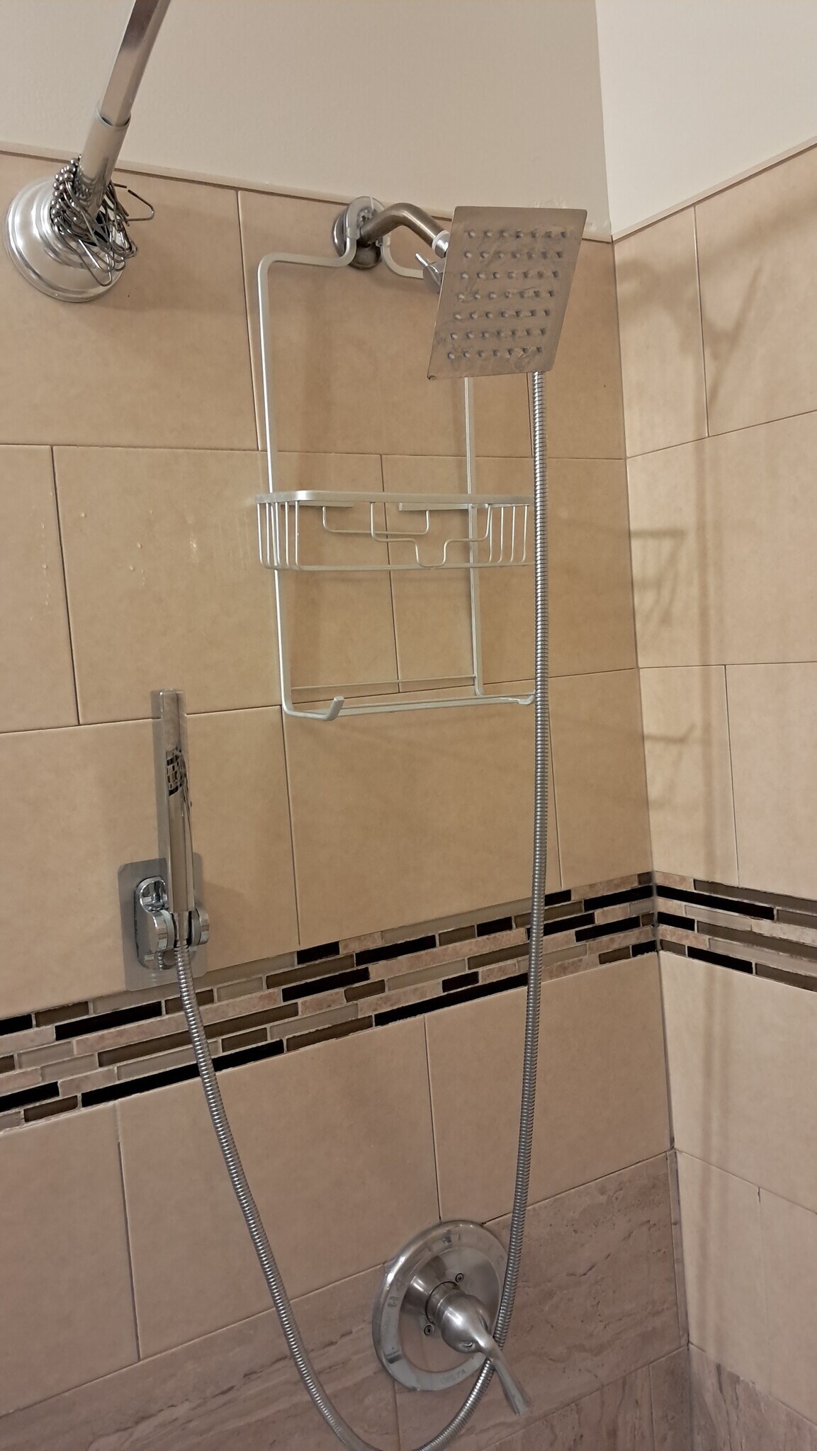 Building Photo - 6235 W Diversey Ave