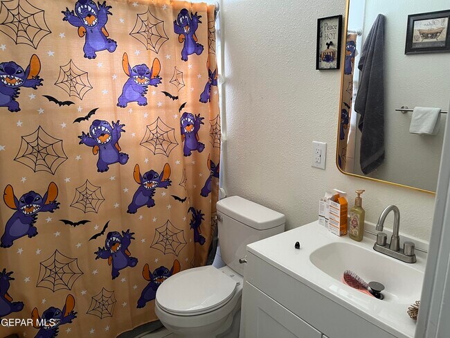 Building Photo - 9333 Raleigh Dr