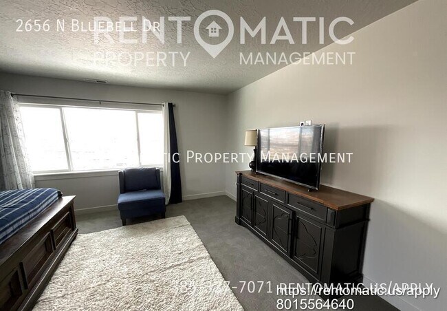 Building Photo - 2656 N Bluebell Dr
