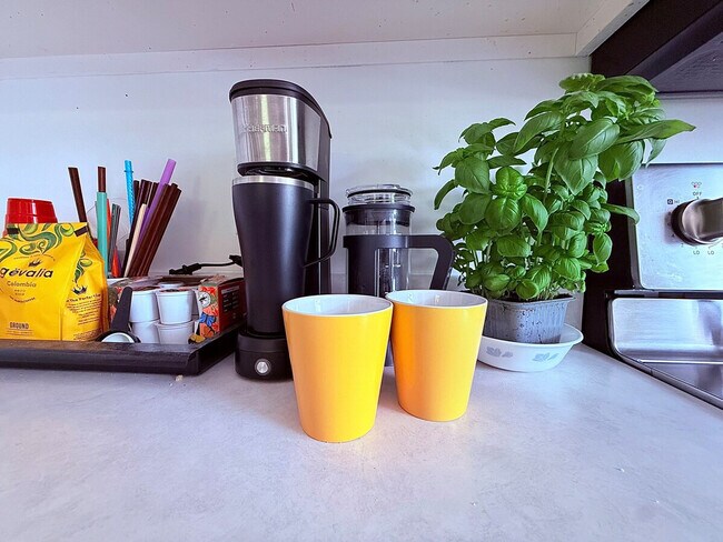 Building Photo - 128 Deer Hound Trail