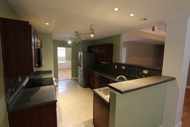 Building Photo - 663 Winding Branch Rd