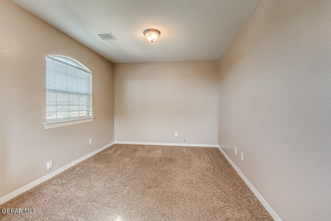Building Photo - 12664 Paseo Rae Ave