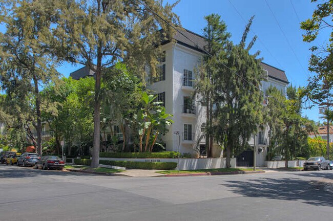 Primary Photo - 100 N Wetherly Dr