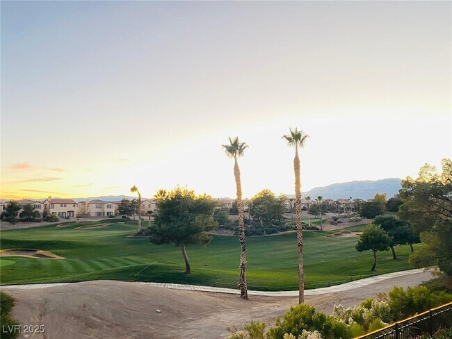 Building Photo - 33 Tall Ruff Dr