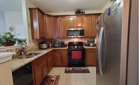 Kitchen - 2114 Edward Stec Blvd