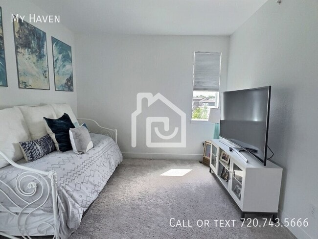 Building Photo - 2811 W 69th Ave