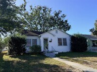 Building Photo - 3610 Dartmouth Ave N