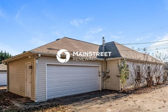 Building Photo - 3 Bedroom Pet-Friendly Home in Moody, AL w...