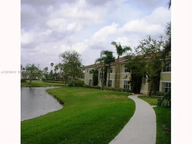 Building Photo - 13090 Vista Isles Dr