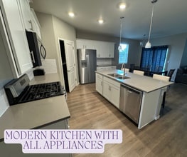 Building Photo - 4202 Fox Grove Dr