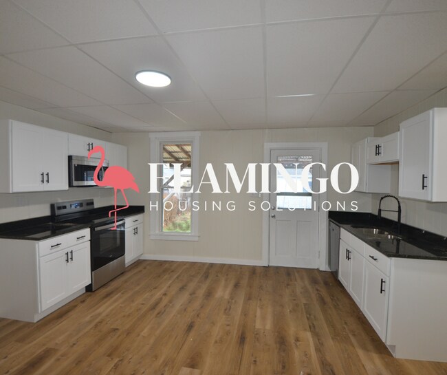 Building Photo - 130 Deeds Ave