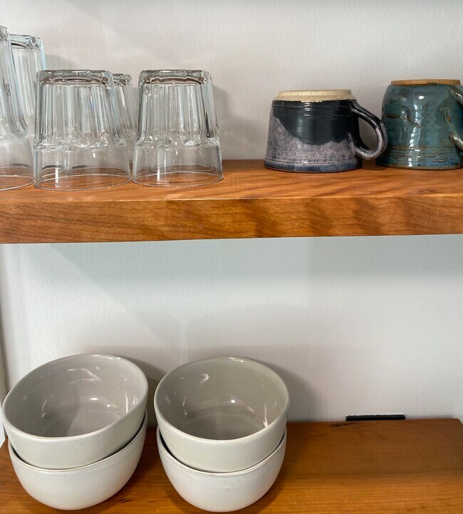 Building Photo - 805 Highland Ave