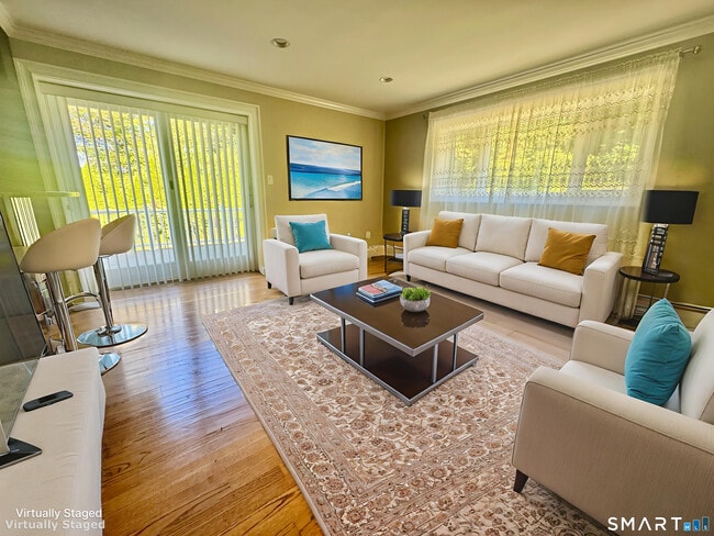 Building Photo - 317 Weeping Willow Ln