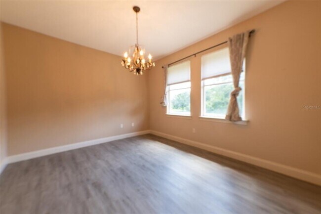 Building Photo - 10430 Birch Tree Ln