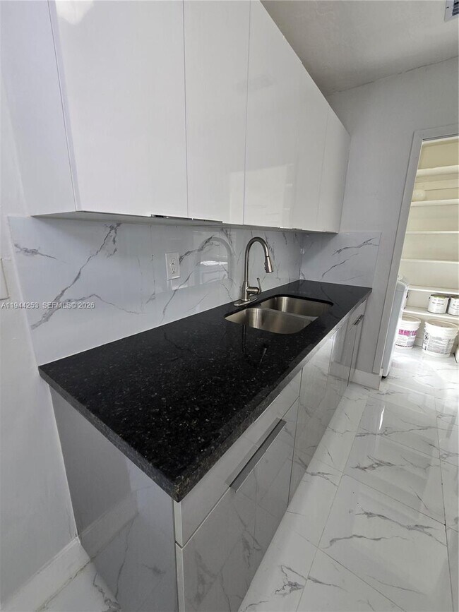 Building Photo - 1320 NE 211th Terrace