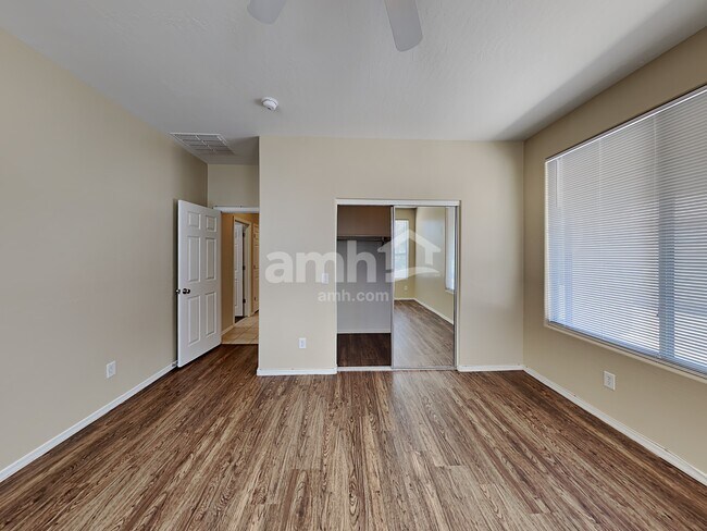 Building Photo - 10146 W Cordes Rd