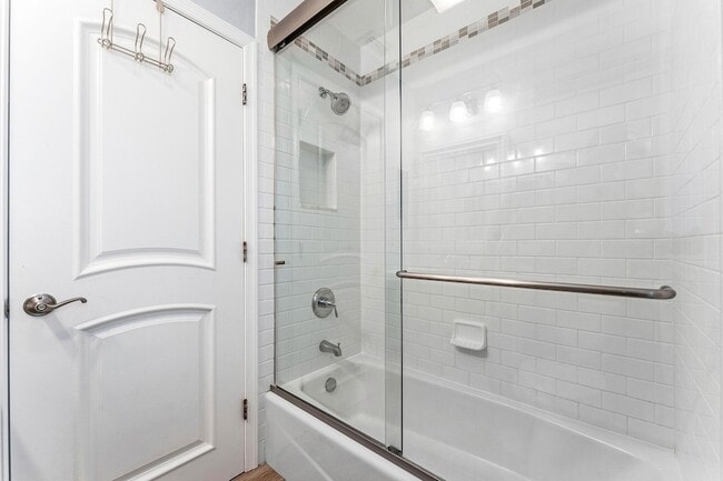 Building Photo - 20 NW 11th St