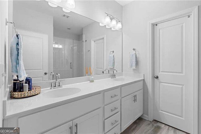 Building Photo - 4391 Gillon Cir SE