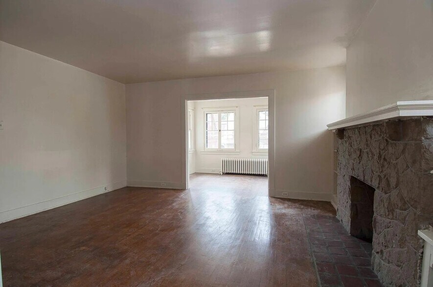 Building Photo - 6535 Northumberland St