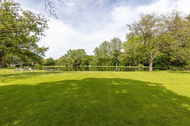 Building Photo - 5420 Belmont Ct
