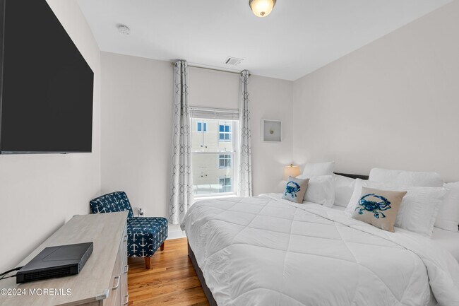 Building Photo - 1515 Ocean Terrace