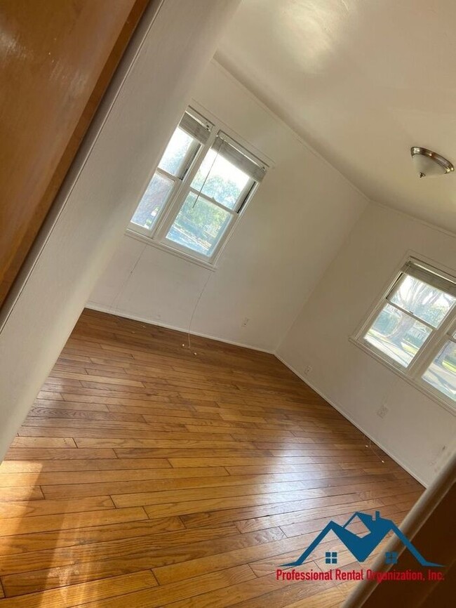Building Photo - Historical Mare Island Duplex Unit