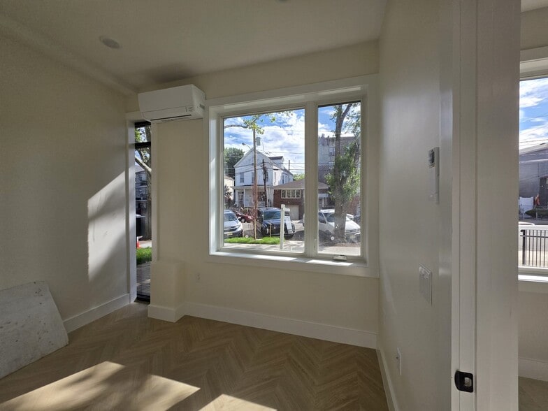 Building Photo - 41 Lembeck Ave