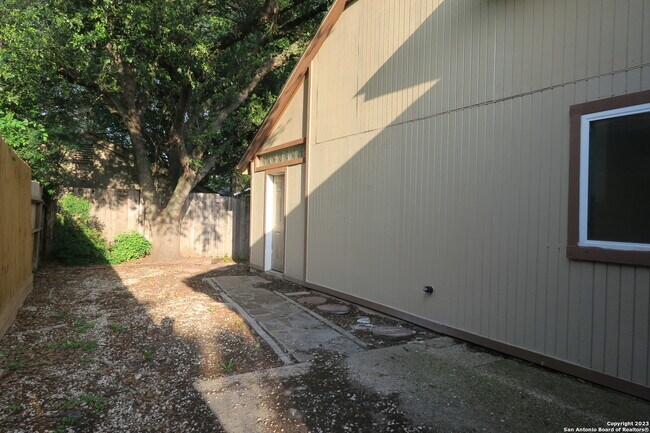 Building Photo - 11810 Lady Palm Cove