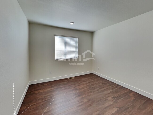 Building Photo - 3970 Wyedale Way