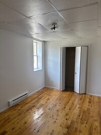 Building Photo - 721 Plum St