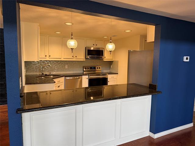 Building Photo - 3175 Golden Oak Ct