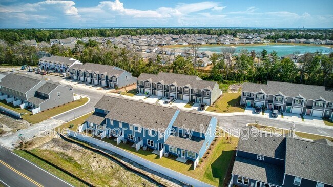 Building Photo - 103 S Grassland Rd