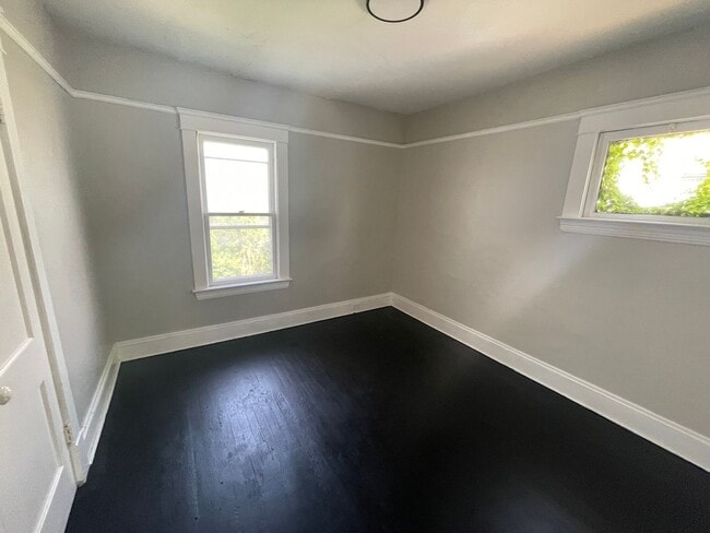 Building Photo - SECTION 8 AND EDEN ACCEPTED!! Stunning 4-Bedroom Home Available Now!