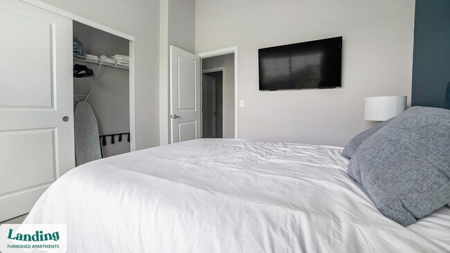 Building Photo - 4664 Kenny Rd