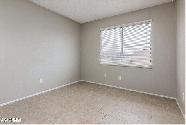 Building Photo - 4522 E Pueblo Ave