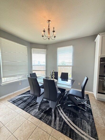 Building Photo - 3000 Black Orchid Dr