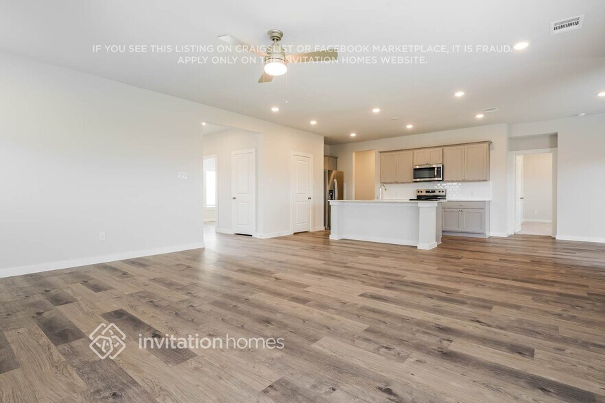 Building Photo - 430 Amberville Dr